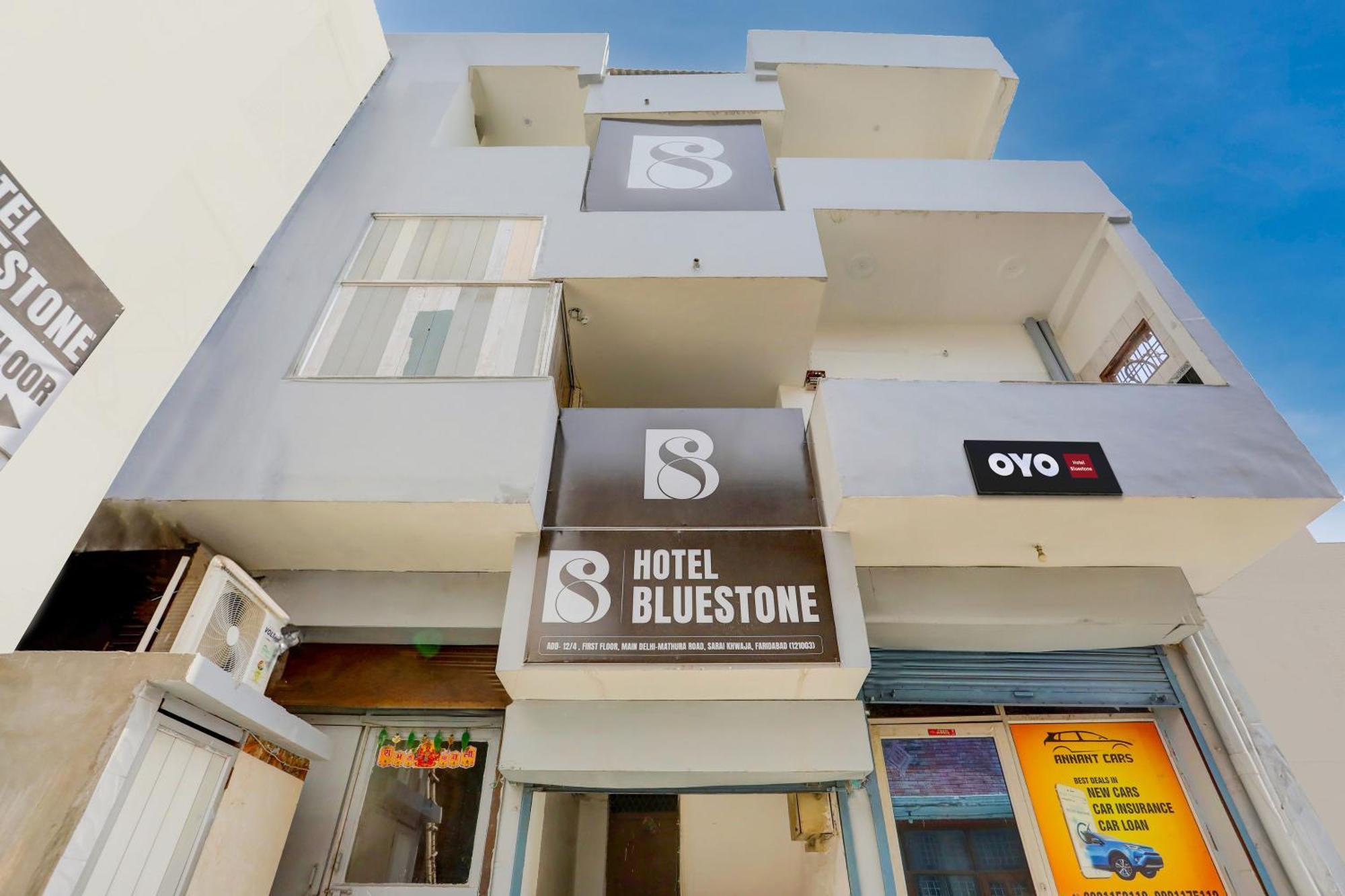 Super Hotel Live View Indraprastha Esterno foto